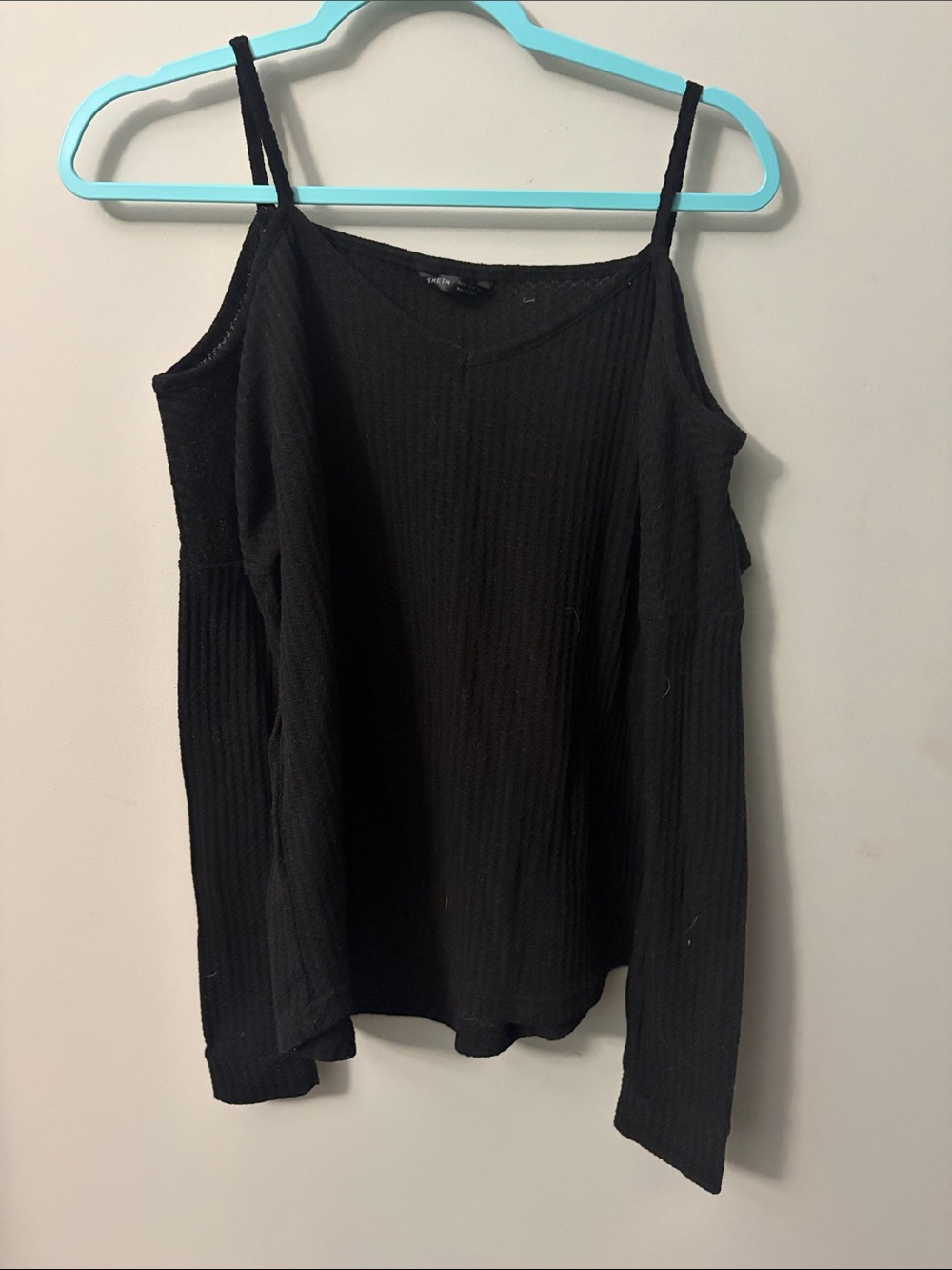 SHEIN Black Ribbed Cold-Shoulder Tank Top